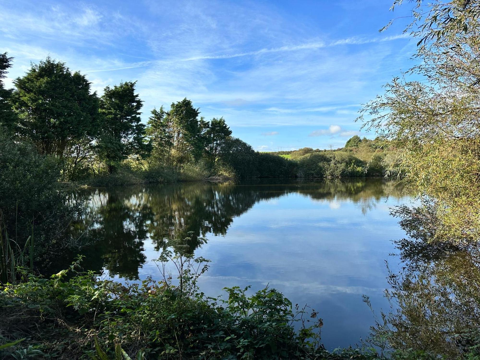 Lakeside Glamping Firecrest St Columb Major Extérieur photo