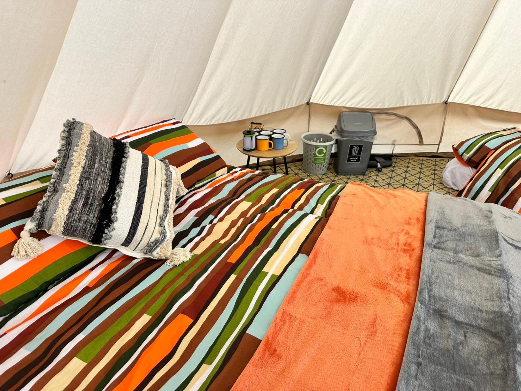 Lakeside Glamping Firecrest St Columb Major Extérieur photo